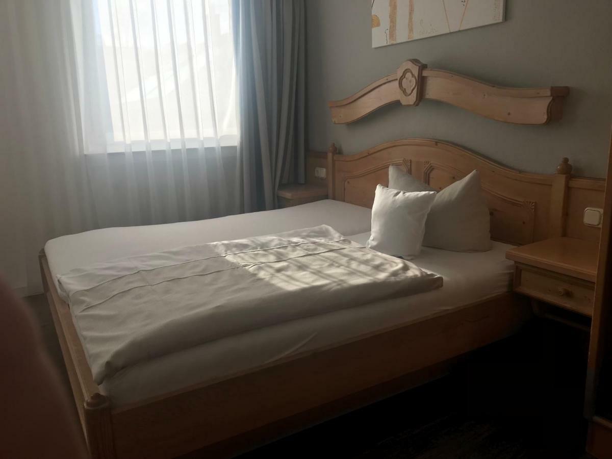 Hotel Schweizer Haus Bielefeld Buitenkant foto